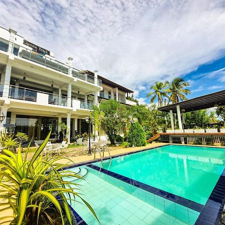 Queens Beach Hotel Tangalle Esterno foto