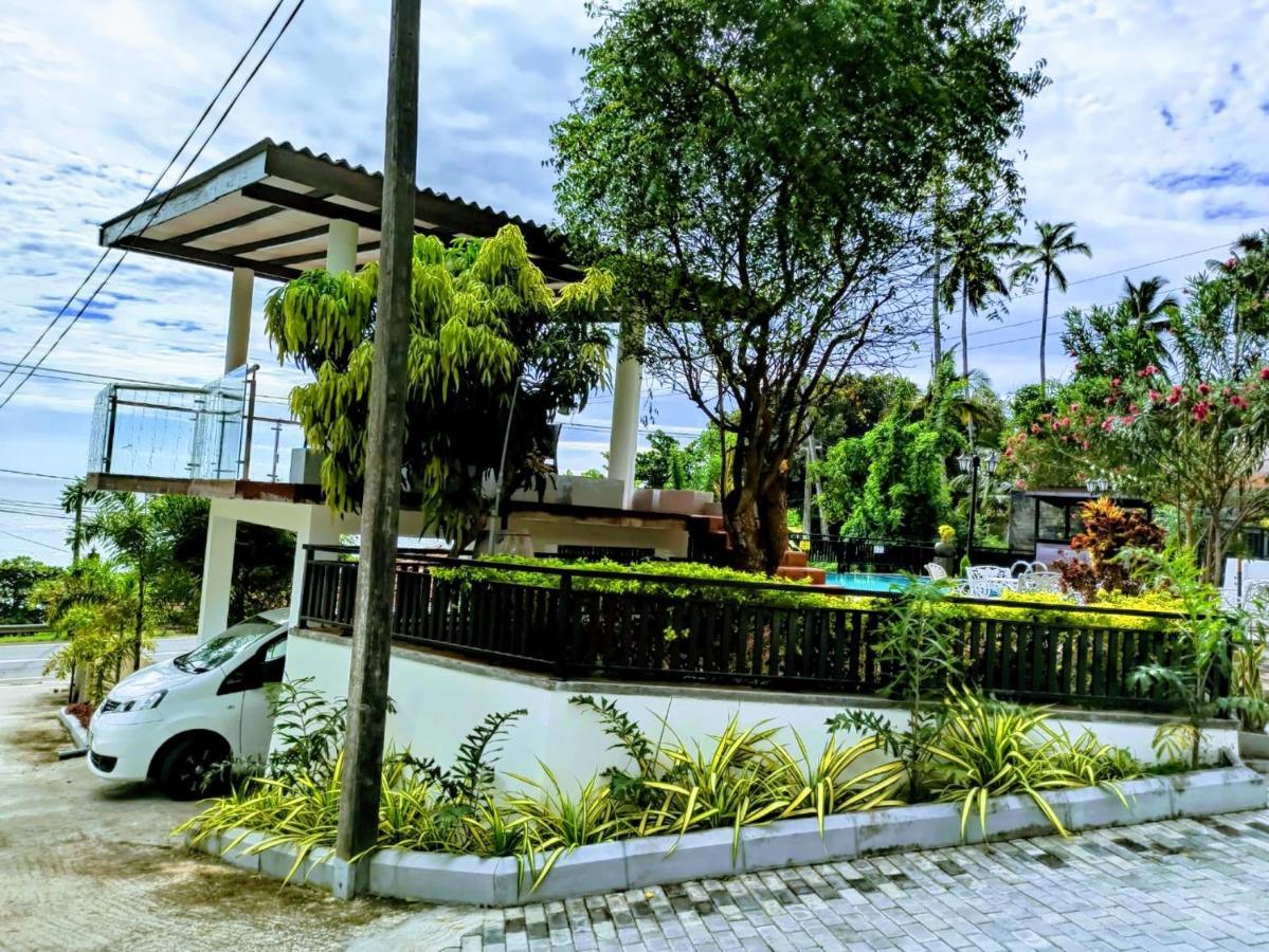 Queens Beach Hotel Tangalle Esterno foto