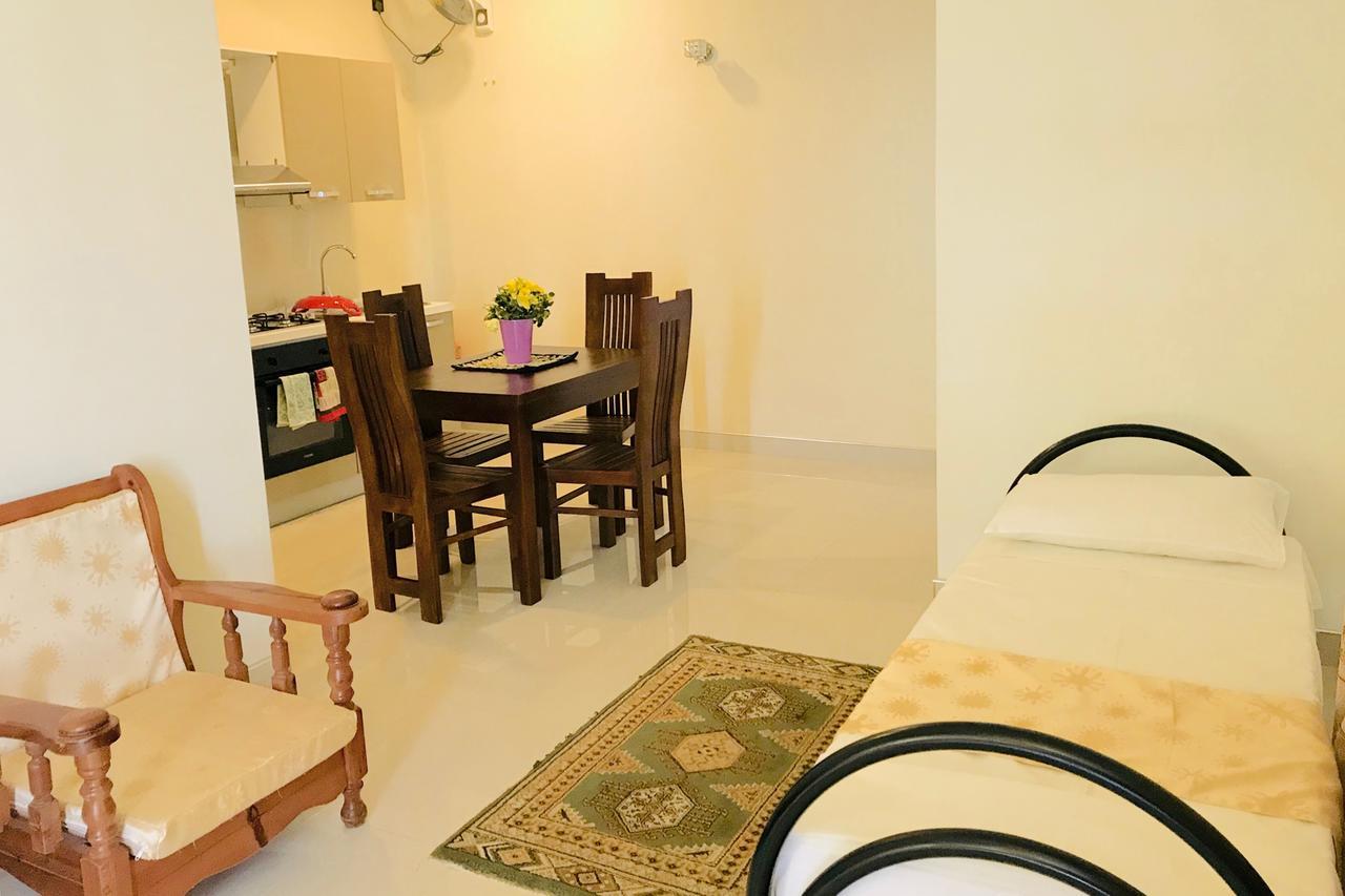 Queens Beach Hotel Tangalle Esterno foto