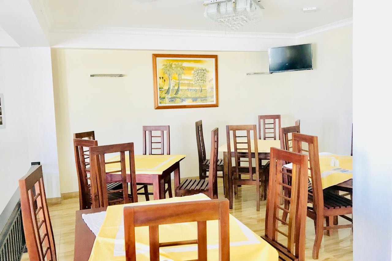 Queens Beach Hotel Tangalle Esterno foto