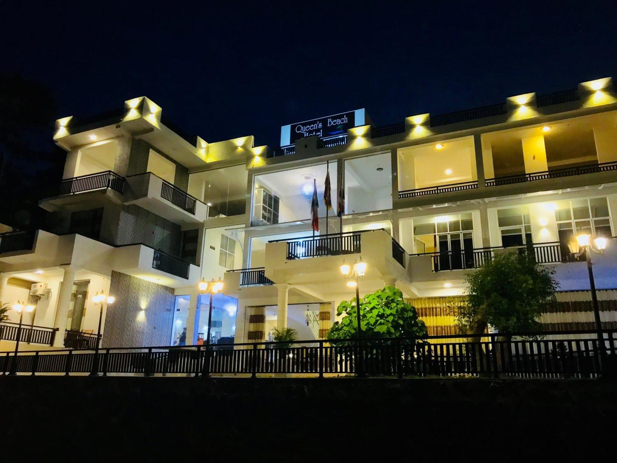 Queens Beach Hotel Tangalle Esterno foto