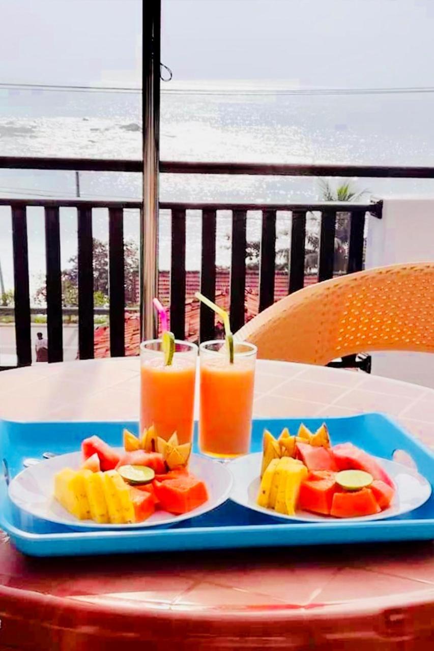 Queens Beach Hotel Tangalle Esterno foto